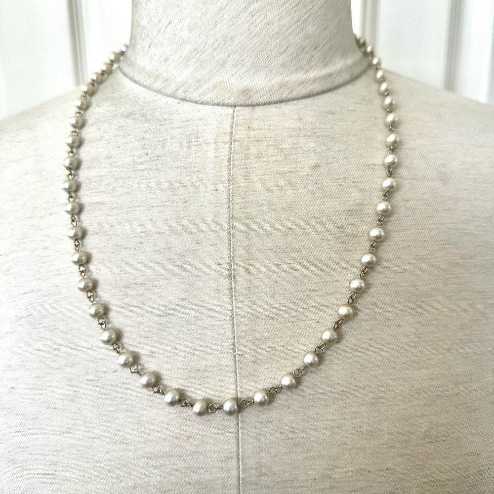Gold tone faux pearl vintage necklace